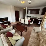 2br Mountain View - Washer, 300mbps Wifi, Aircon Bansko